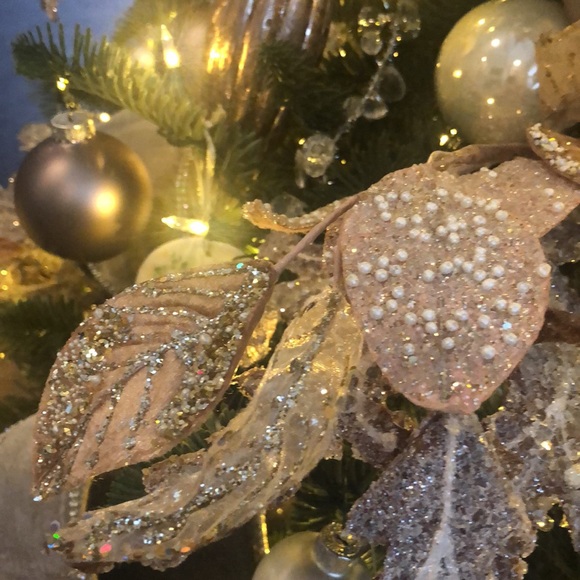 Balsam Hill Metallic Magnolia Leaf Picks - Picture 2 of 8